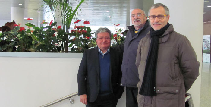 Franco Piunti, Mario Novaretti e Angelo Sacco con fioriere 19012015