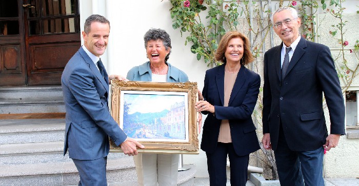 Da sinistra Angelo Penna, Laura e Renata Zegna, Luca Tagliabue con il dipinto a Trivero 23092016