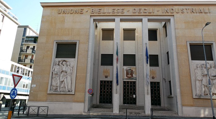Scorcio esterno sede dell'Unione Industriale Biellese via Torino 56 a Biella 18062017