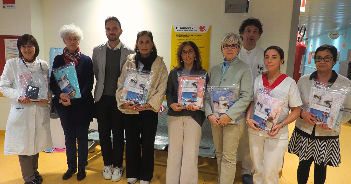 50 kit contenenti beni di necessità sono stati donati all'Ospedale di Biella per l'accoglienza delle donne vittime di violenza.
