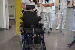 “Una goccia per un sorriso”: la donazione della Pro Loco di Ponderano a favore del Reparto di Medicina Interna dell’Ospedale ASL di Biella