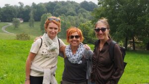 La dott.ssa Elena Macchiarulo con due membri dell'associazione Underground