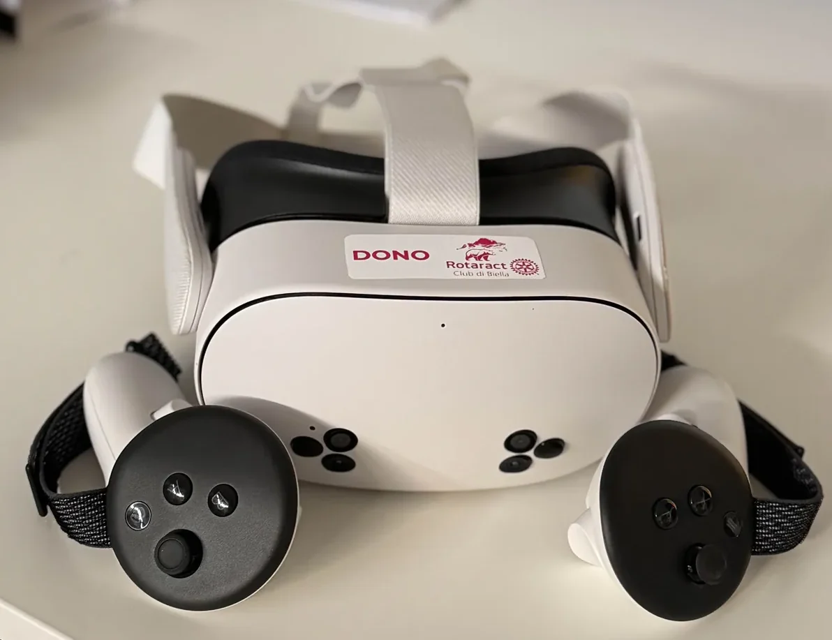 Visore per la realtà virtuale donato dal Rotaract Biella
